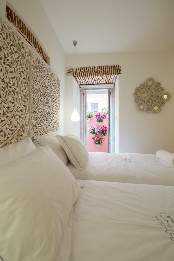 Sunshine House - Exclusive Apartment - Home By The Castle Lisboa Ngoại thất bức ảnh