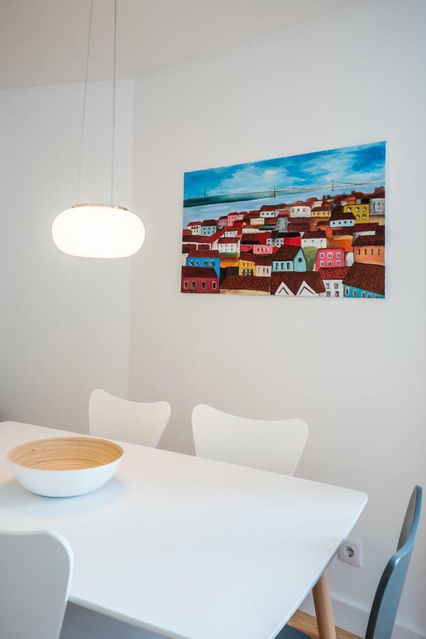 Sunshine House - Exclusive Apartment - Home By The Castle Lisboa Ngoại thất bức ảnh